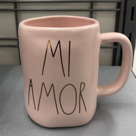 Rae dunn “Mi Amor” pink mug - Picture 1 of 1